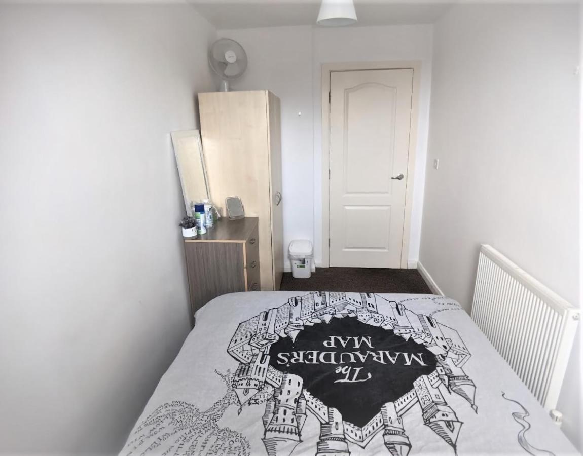 Large 3 Bedrooms In Liverpool City Centre, Free Parking Exterior foto